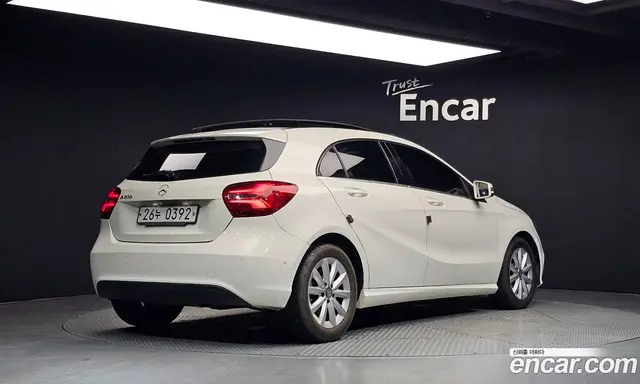 Mercedes-Benz A-Class 2016 1.6 автомат (гидро), миниатюра 2