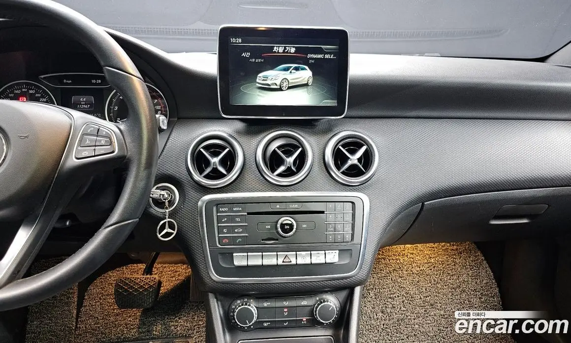 Mercedes-Benz A-Class 2016 1.6 автомат (гидро), фото 13