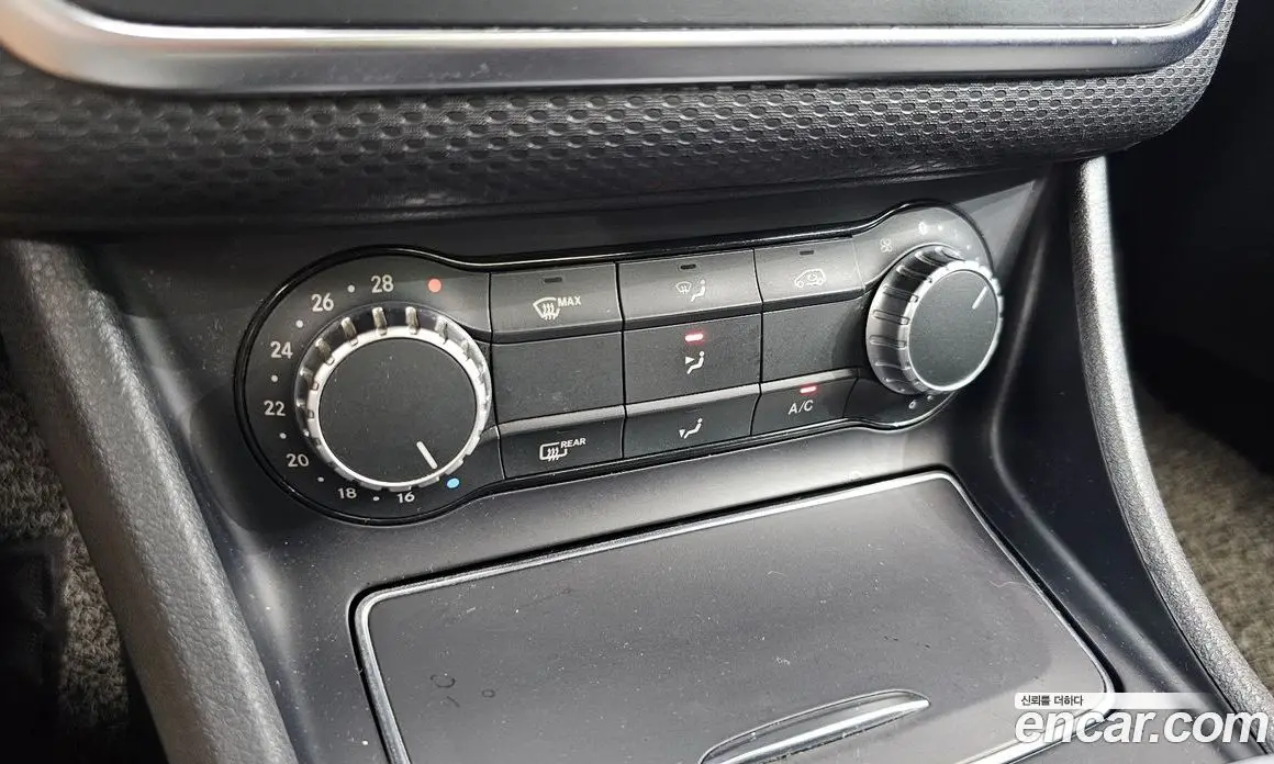 Mercedes-Benz A-Class 2016 1.6 автомат (гидро), фото 19