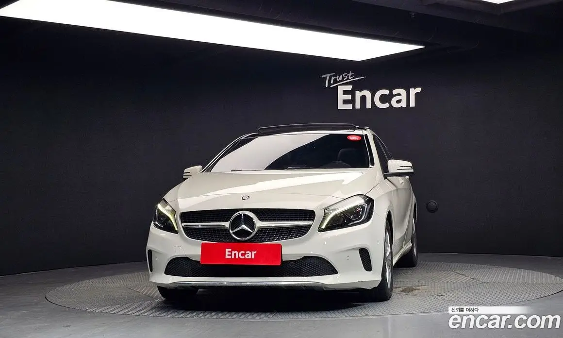 Mercedes-Benz A-Class 2016 1.6 автомат (гидро), фото 3