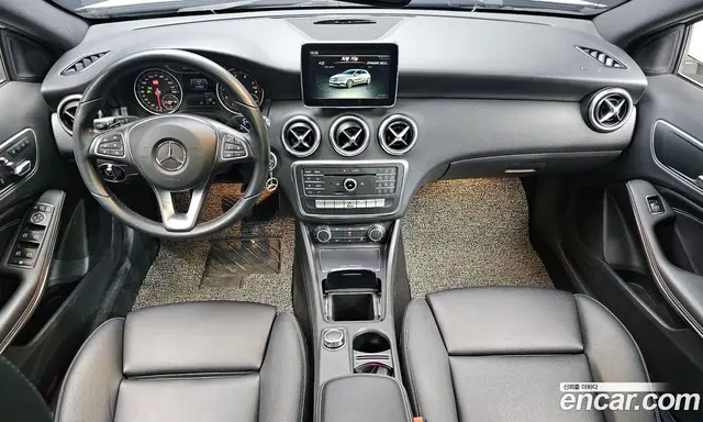 Mercedes-Benz A-Class 2016 1.6 автомат (гидро), миниатюра 7
