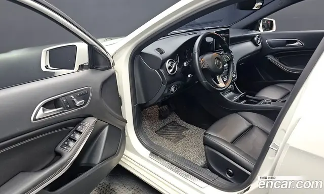 Mercedes-Benz A-Class 2016 1.6 автомат (гидро), миниатюра 10