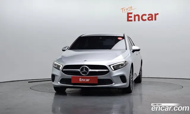 Mercedes-Benz A-Class 2022 2.0 автомат (гидро), миниатюра 3