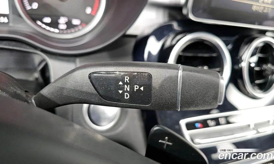 Mercedes-Benz C-Class 2018 2.0 автомат (гидро), фото 9