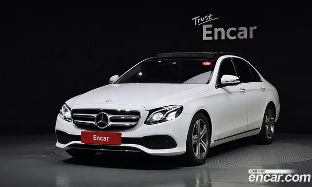 Mercedes-Benz E-Class 2016 2.0 автомат (гидро), миниатюра 1