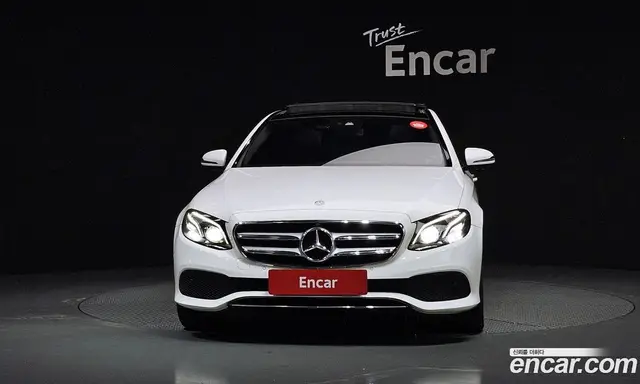 Mercedes-Benz E-Class 2016 2.0 автомат (гидро), миниатюра 3