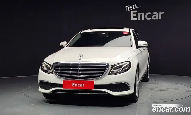 Mercedes-Benz E-Class 2016 1.9 автомат (гидро), миниатюра 3