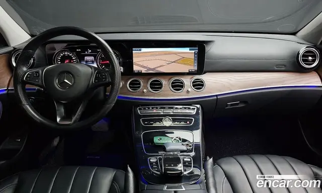 Mercedes-Benz E-Class 2016 1.9 автомат (гидро), миниатюра 7