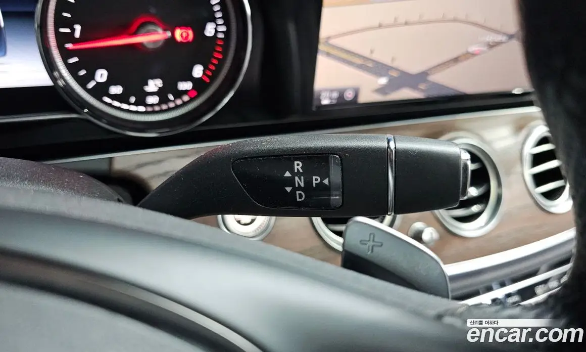 Mercedes-Benz E-Class 2016 1.9 автомат (гидро), фото 9