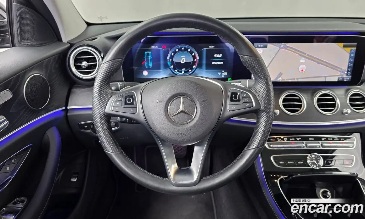Mercedes-Benz E-Class 2016 2.0 автомат (гидро), фото 14