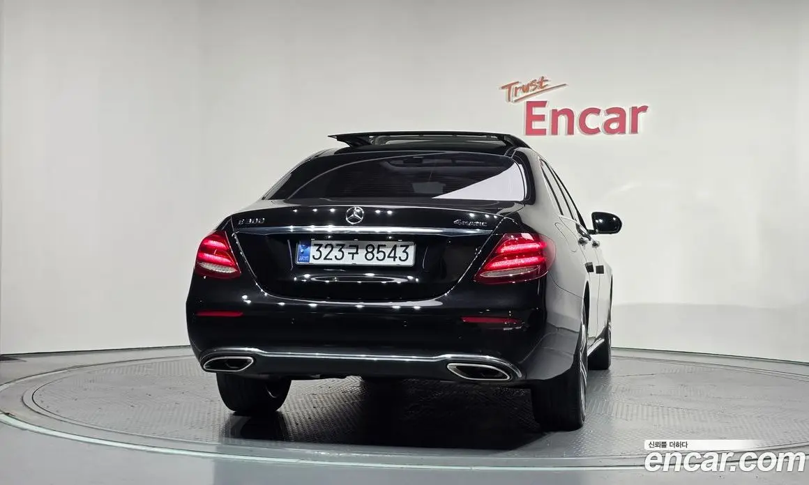 Mercedes-Benz E-Class 2016 2.0 автомат (гидро), фото 4