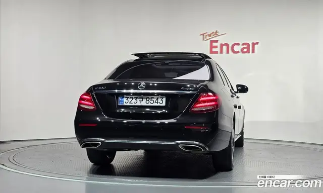 Mercedes-Benz E-Class 2016 2.0 автомат (гидро), миниатюра 4