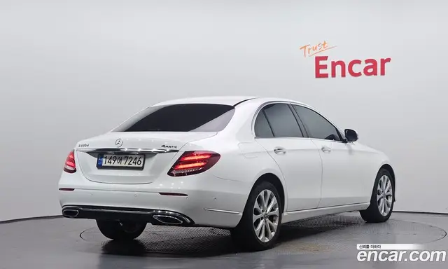 Mercedes-Benz E-Class 2017 1.9 автомат (гидро), миниатюра 2