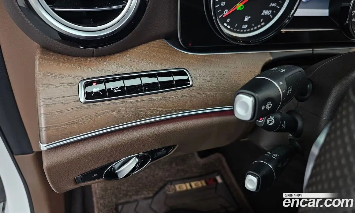 Mercedes-Benz E-Class 2017 1.9 автомат (гидро), фото 17