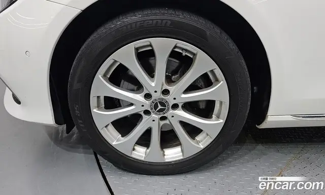 Mercedes-Benz E-Class 2017 1.9 автомат (гидро), миниатюра 5