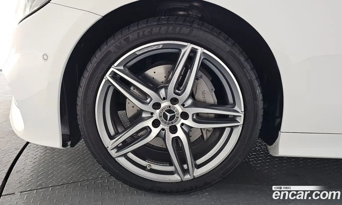 Mercedes-Benz E-Class 2017 1.9 автомат (гидро), фото 4