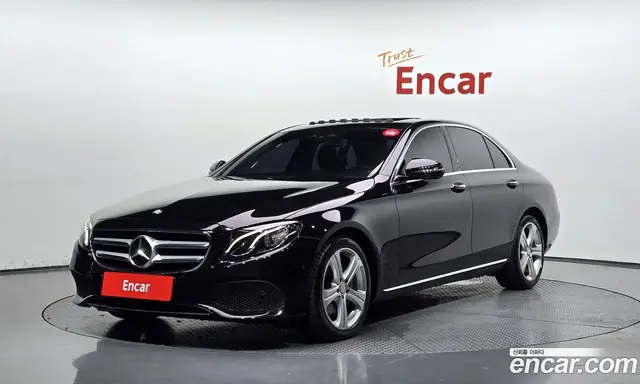 Mercedes-Benz E-Class, 2017, 114 248 км