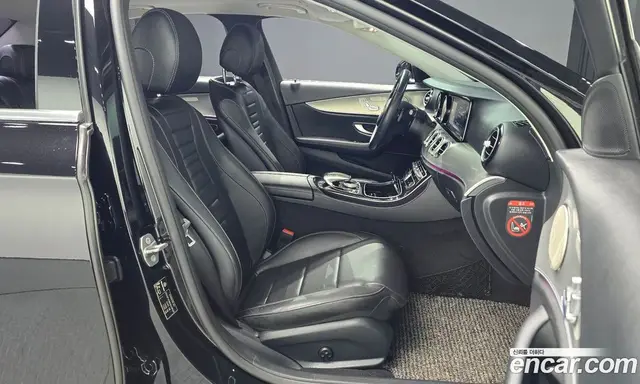 Mercedes-Benz E-Class 2017 2.0 автомат (гидро), миниатюра 10