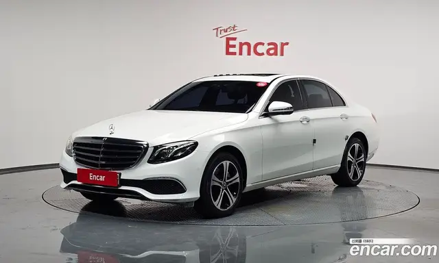Mercedes-Benz E-Class, 2017, 115 818 км