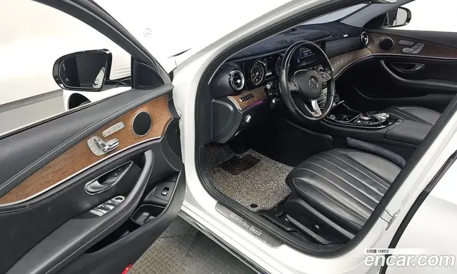 Mercedes-Benz E-Class 2017 1.9 автомат (гидро), миниатюра 12