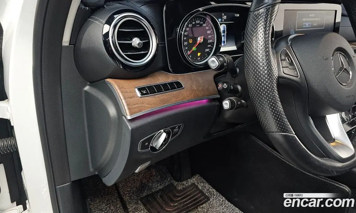 Mercedes-Benz E-Class 2017 1.9 автомат (гидро), фото 13