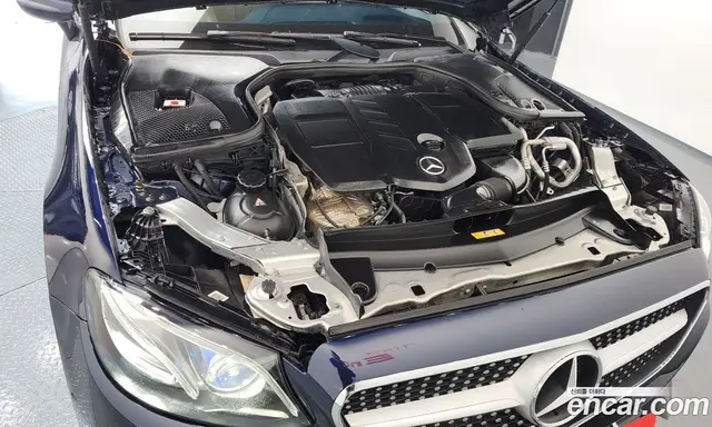 Mercedes-Benz E-Class 2018 1.9 автомат (гидро), миниатюра 6