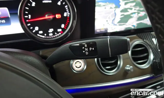 Mercedes-Benz E-Class 2018 1.9 автомат (гидро), миниатюра 12