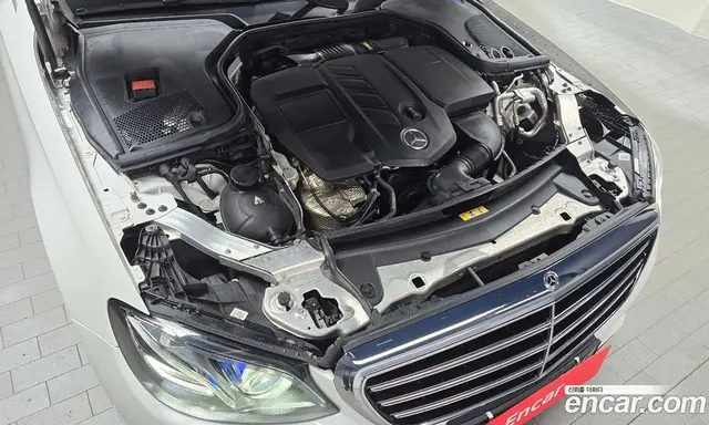 Mercedes-Benz E-Class 2018 1.9 автомат (гидро), миниатюра 6