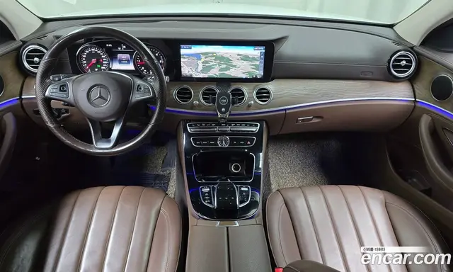 Mercedes-Benz E-Class 2018 1.9 автомат (гидро), миниатюра 10