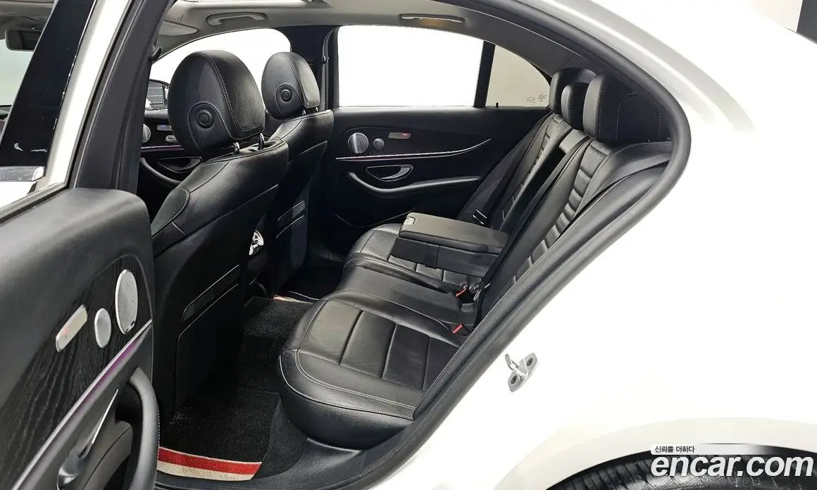 Mercedes-Benz E-Class 2018 2.0 автомат (гидро), фото 11