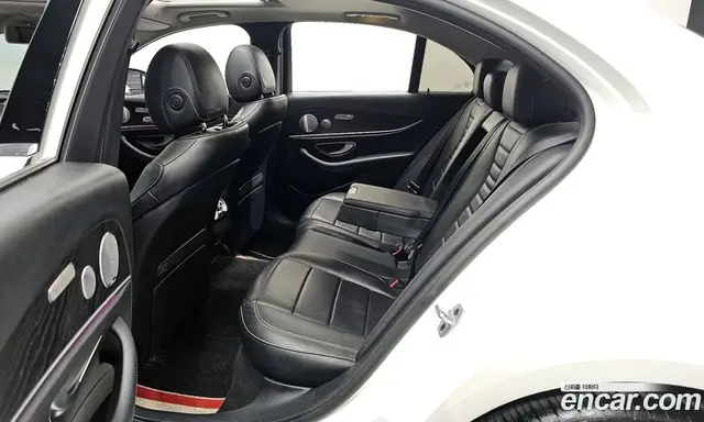 Mercedes-Benz E-Class 2018 2.0 автомат (гидро), миниатюра 11