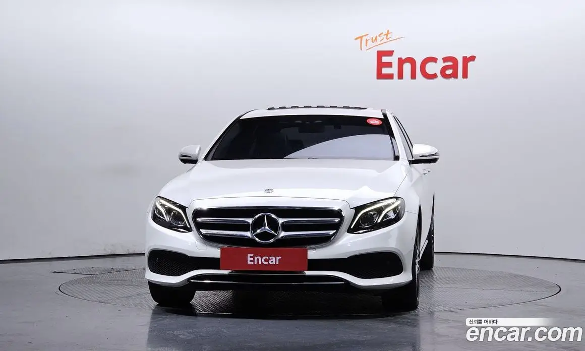 Mercedes-Benz E-Class 2018 2.0 автомат (гидро), фото 3