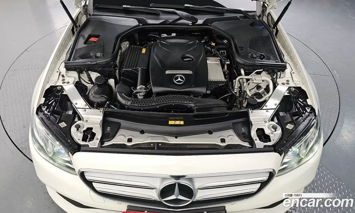 Mercedes-Benz E-Class 2018 2.0 автомат (гидро), фото 6