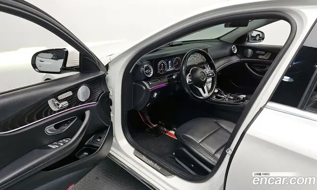 Mercedes-Benz E-Class 2018 2.0 автомат (гидро), миниатюра 10
