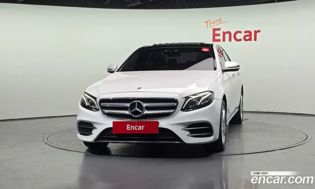 Mercedes-Benz E-Class 2018 1.9 автомат (гидро), миниатюра 3