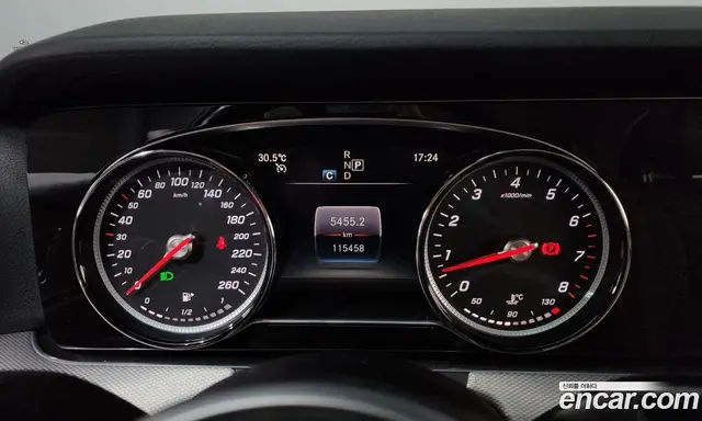 Mercedes-Benz E-Class 2018 2.0 автомат (гидро), миниатюра 11