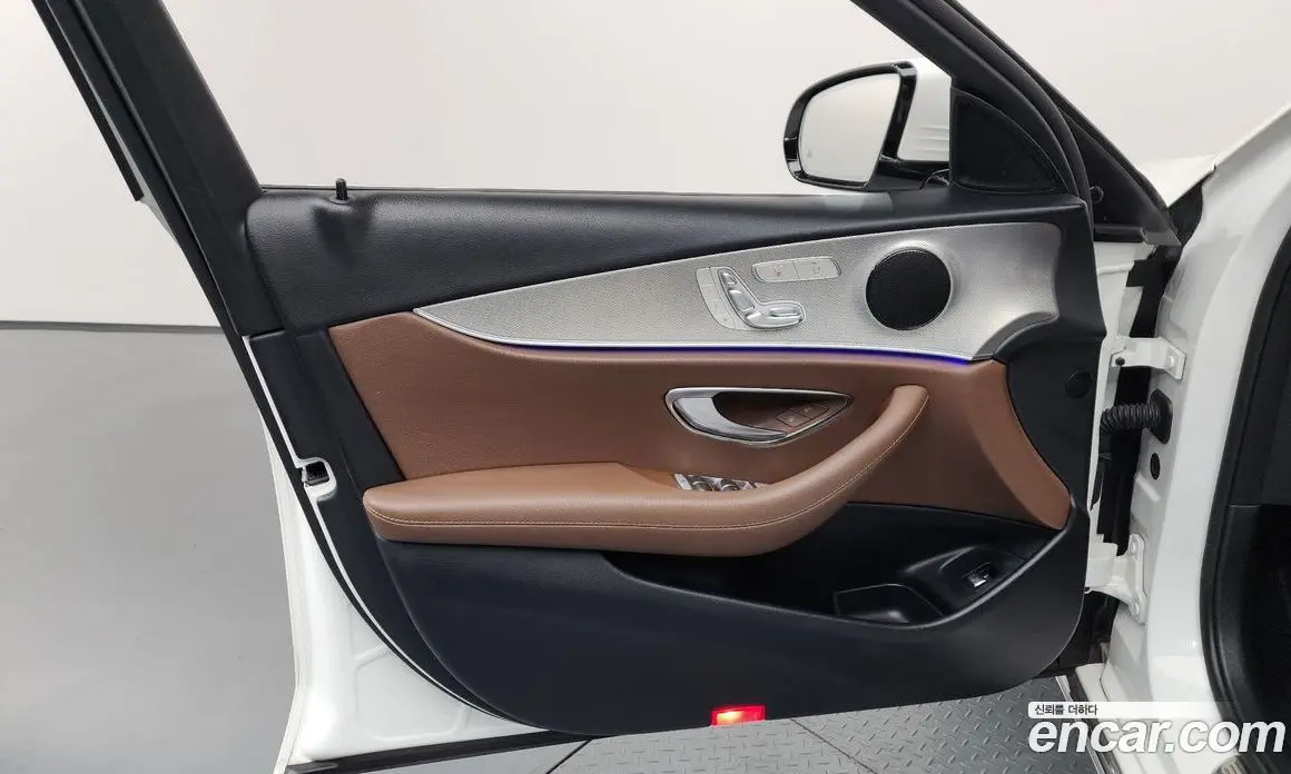 Mercedes-Benz E-Class 2018 2.0 автомат (гидро), фото 14