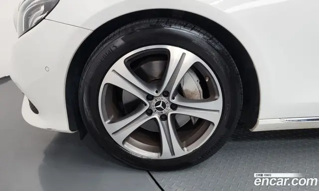 Mercedes-Benz E-Class 2018 2.0 автомат (гидро), миниатюра 5