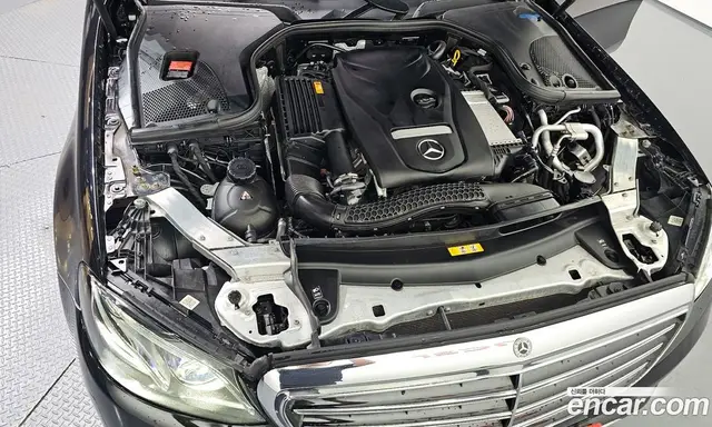 Mercedes-Benz E-Class 2018 2.0 автомат (гидро), миниатюра 6