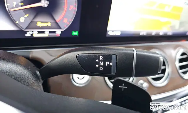 Mercedes-Benz E-Class 2018 2.0 автомат (гидро), миниатюра 9