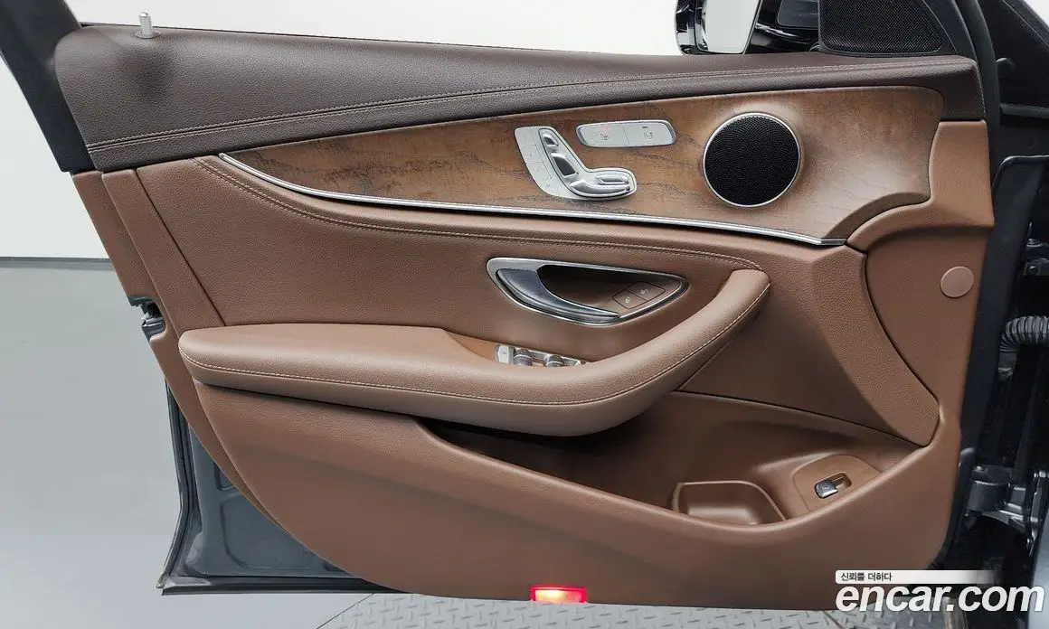 Mercedes-Benz E-Class 2019 1.9 автомат (гидро), фото 14
