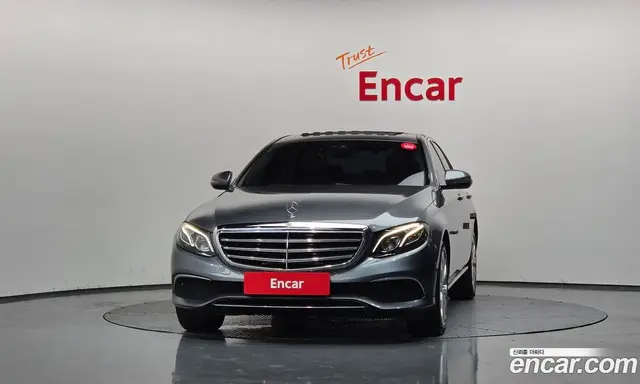 Mercedes-Benz E-Class 2019 1.9 автомат (гидро), миниатюра 3