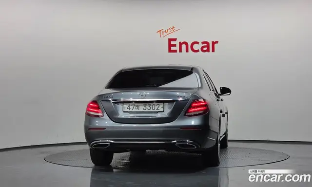 Mercedes-Benz E-Class 2019 1.9 автомат (гидро), миниатюра 4