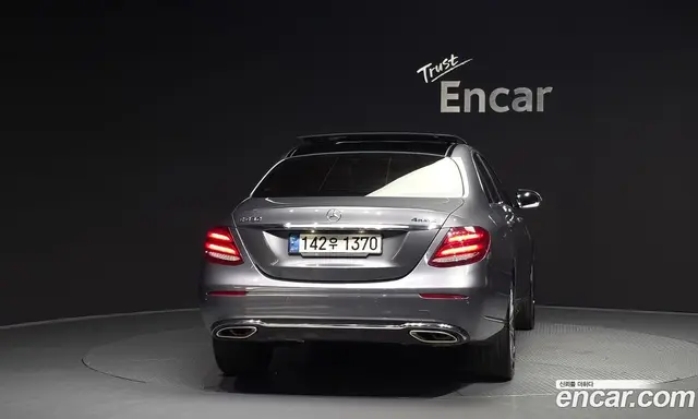 Mercedes-Benz E-Class 2020 3.0 автомат (гидро), миниатюра 4