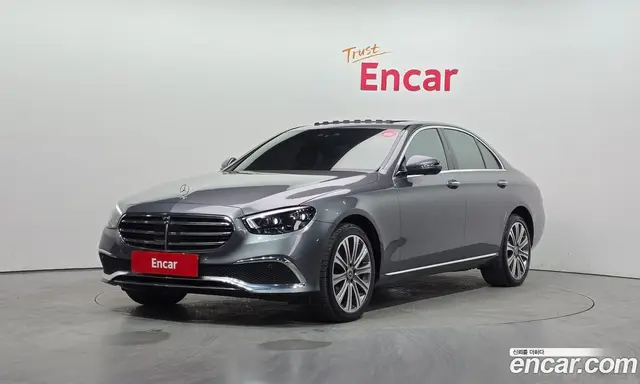 Mercedes-Benz E-Class 2022 2.0 автомат (гидро), миниатюра 1