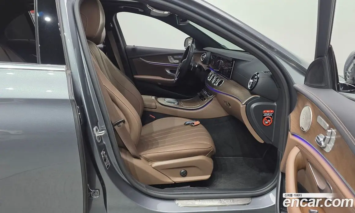Mercedes-Benz E-Class 2022 2.0 автомат (гидро), фото 17