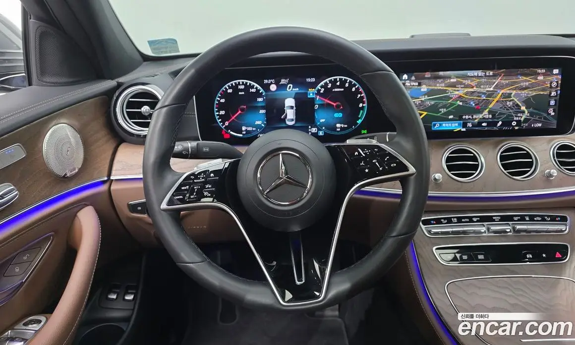 Mercedes-Benz E-Class 2022 2.0 автомат (гидро), фото 19