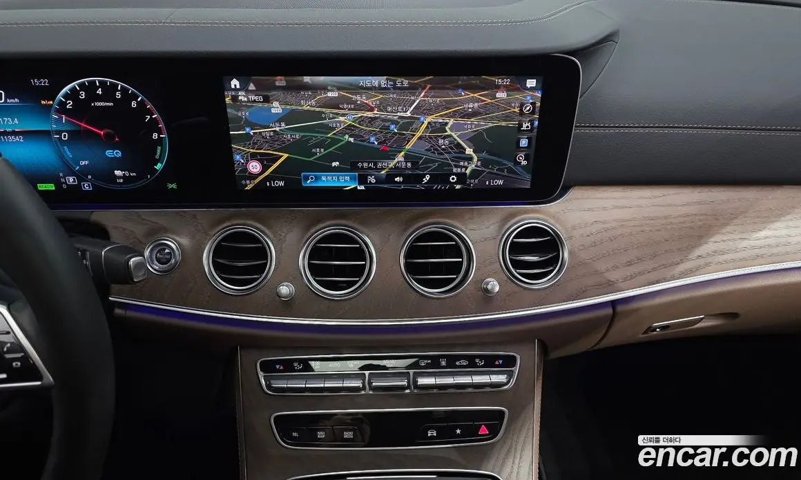 Mercedes-Benz E-Class 2022 2.0 автомат (гидро), фото 20