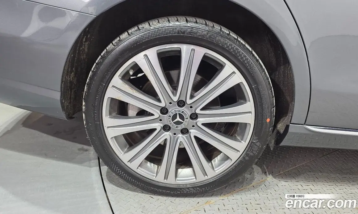 Mercedes-Benz E-Class 2022 2.0 автомат (гидро), фото 5