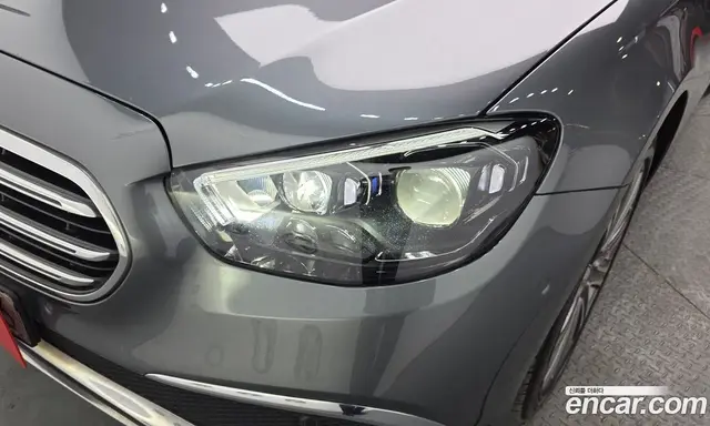 Mercedes-Benz E-Class 2022 2.0 автомат (гидро), миниатюра 8